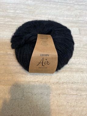 Drops Air Uni Colour Soft Navy Yarn - Lightweight 3 SKEINS